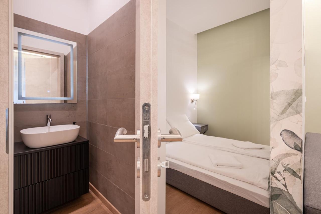 Kl31 - Central Residence - Klauzal Square By Bqa Budapest Kültér fotó